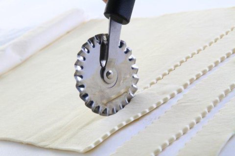 Radełko do ciasta - falowane ostrze (L)188mm